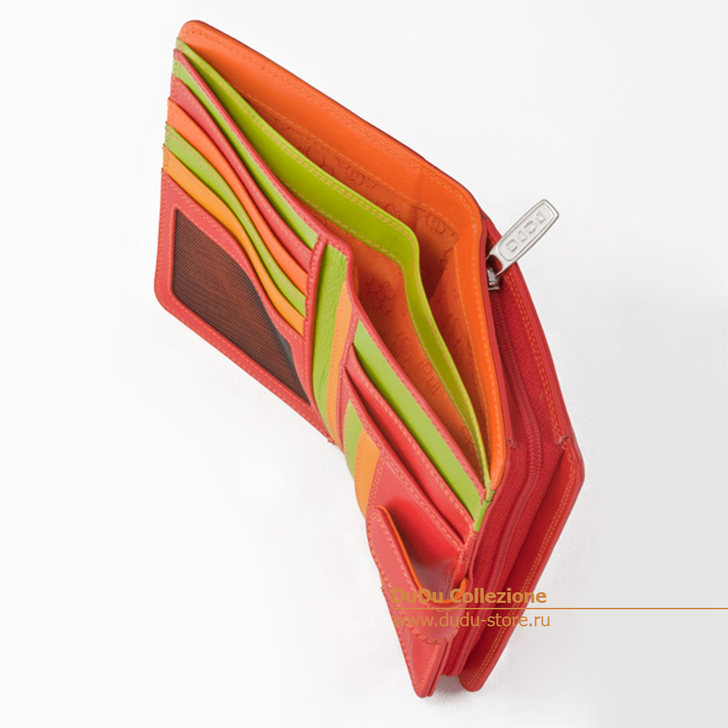 Яркий кожаный кошелек